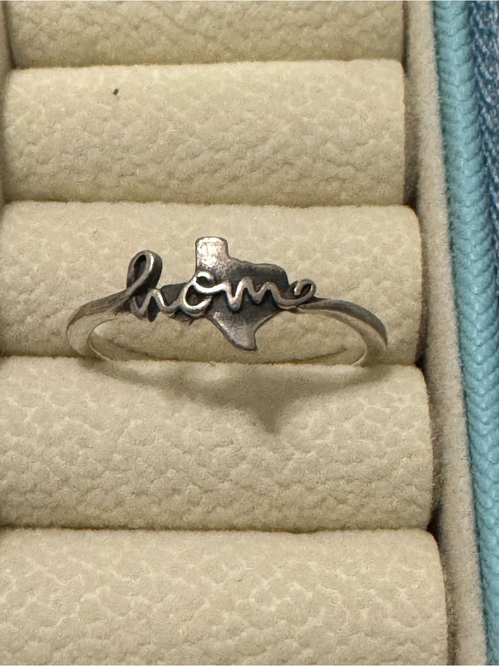 Retired James Avery Sterling Silver 'Texas Is Home' Ring - Picture 2 of 6